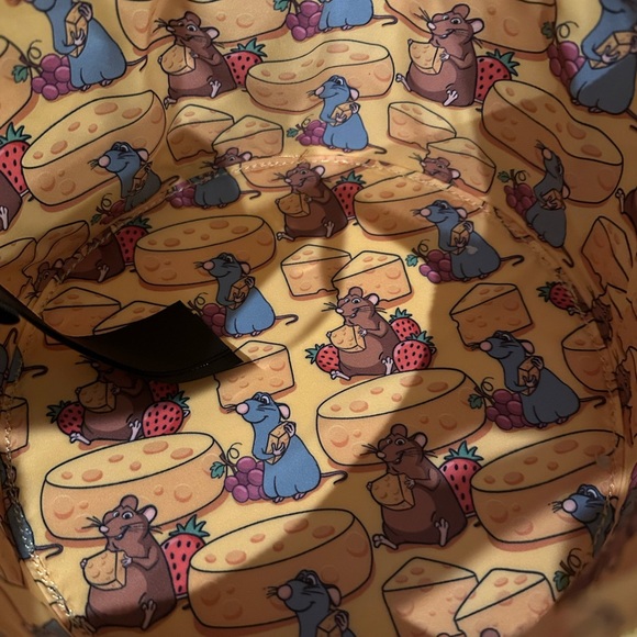 Loungefly Remy Purse 🧀 - Picture 8 of 8